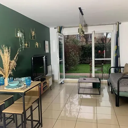 Apartment Paris Ermont